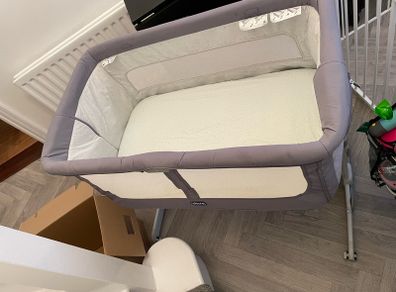 Baby crib/rocker