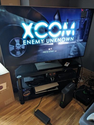 Xbox 360 Console with controller