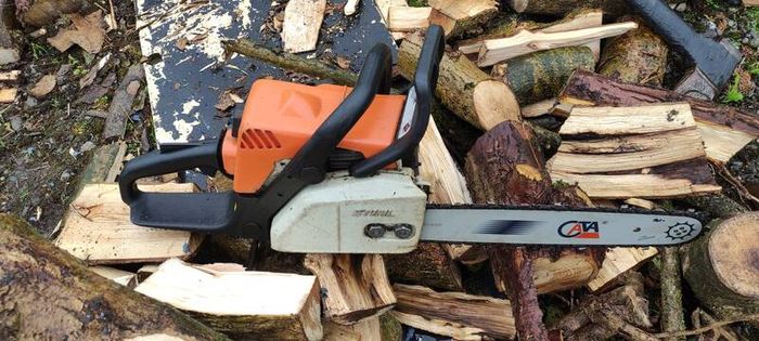 Stihl MS170 / 017 chainsaw