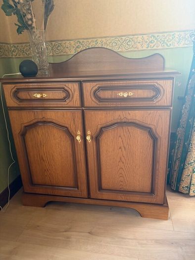 Oak Tall corner display/TV unit & Oak sideboard