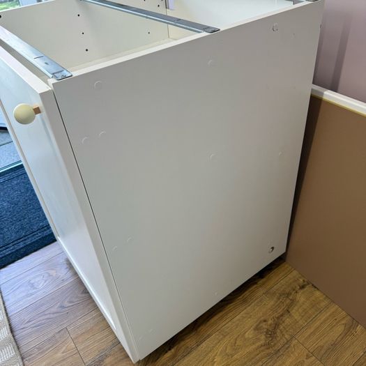 2 Cabinets & Countertop