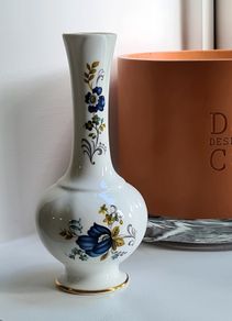 Vintage 1980s Royal Tara Swan Vase Fine Bone China Ireland White Gold Trim Handmade Galway