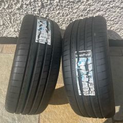 Goodyear Tyres 18" ( 245 x 45 x 18 )