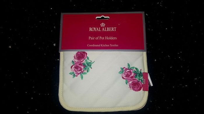 Brand New Royal Albert Pair of Cream Pot Holders in Rosecloud