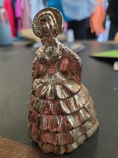victoriana crinoline lady style bell