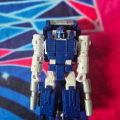 Transformers Kingdom War for Cybertron Trilogy WFC-K32 Autobot Pipes