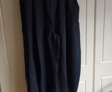 Benetton Tulip Pants.. Linen...