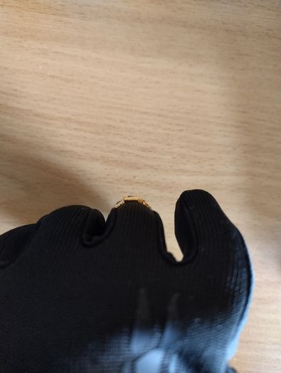 18k gold and diamond ring