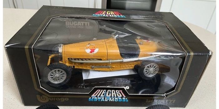 Models Cars Lot 4 1/18 Burago all with Defects