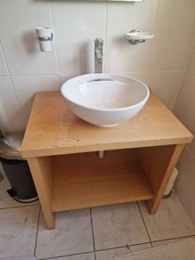 bathroom sink unit, accessories, mirror with lights