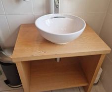 bathroom sink unit, accessories, mirror with lights