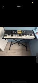 Yamaha Keyboard and Stand