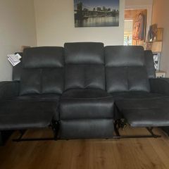 Recliner sofa