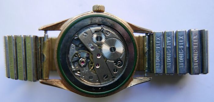 Vintage Men's STAER 17 Jeweles Incabloc Antimagnetic Watch, the watch works well and keeps time