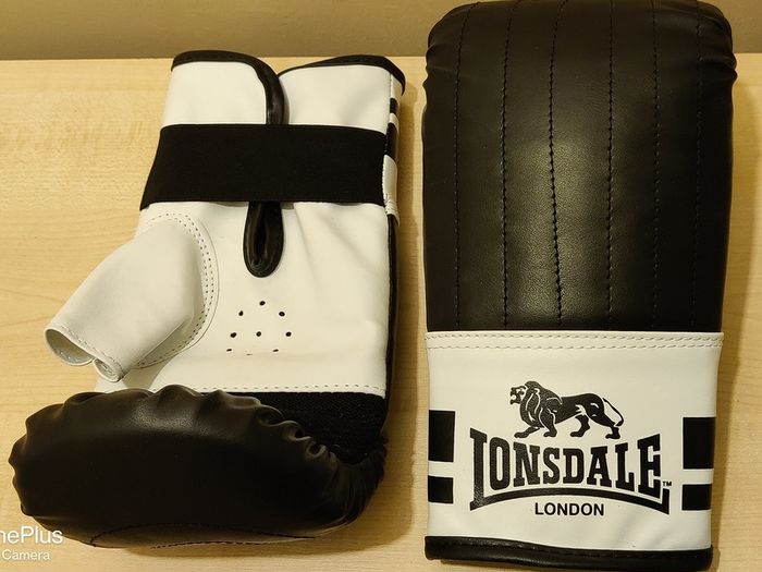 Lonsdale Bag Gloves