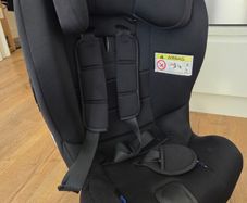 Axkid Move Car Seat
