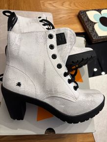 ART full leather white boots 7uk 41eu NEW in Box