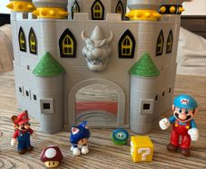 Super Mario Bowsers Castle & Characters