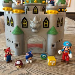 Super Mario Bowsers Castle & Characters