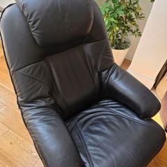 black recliner