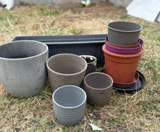 pots