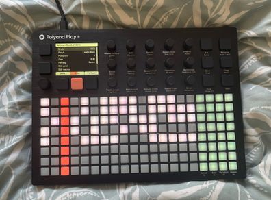 Polyend Play+ Groovebox / Synthesiser / Drum Machine / Sequencer