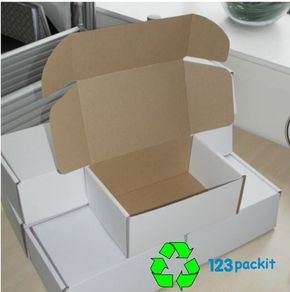 Lot of 10 small white & brown ecommerce shipping boxes eco friendly cardboard retail box for online shop, online retail and kraft Size 19 x 13 x 9 cm