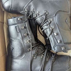 leather motorcycle boots hardly ever worn