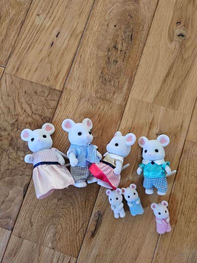 Sylvanian Families sets