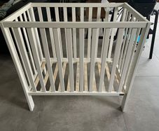 Mamas and Papas Mini Cot
