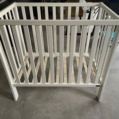 Mamas and Papas Mini Cot