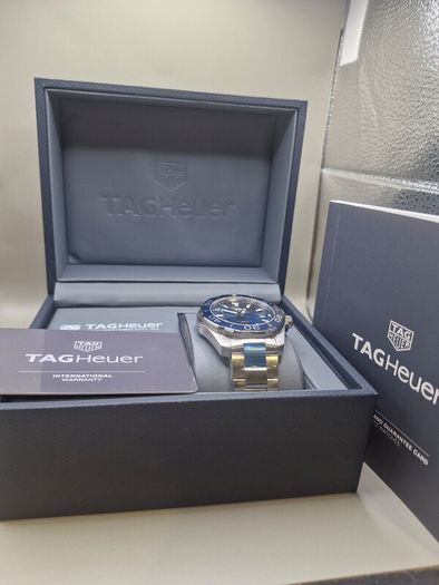 TAG Heuer Aquaracer 300m  Swiss Made Diver