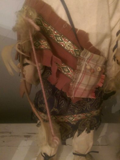 Pair of Indians porcelain doll s