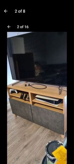 Tv table locker, cabinet like new in Excellent condition