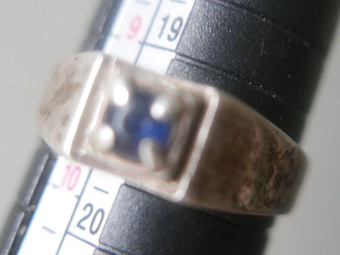 Antique Sterling Silver 925 Sapphire Ring