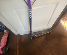 Kids stunt scooter
