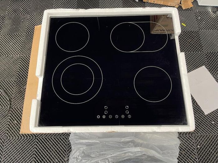 German Quality 4 Zone Ceramic Hob Brand New