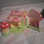 toy mushroom house Image 2