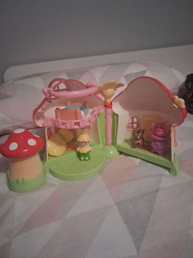 toy mushroom house