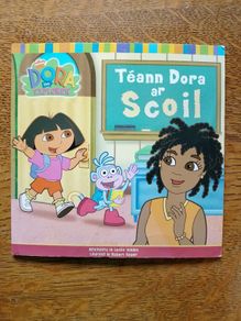 Dora the Explorer Irish language kids book Gaeilge