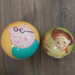 2 Bouncy Balls