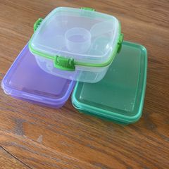 lunchboxes