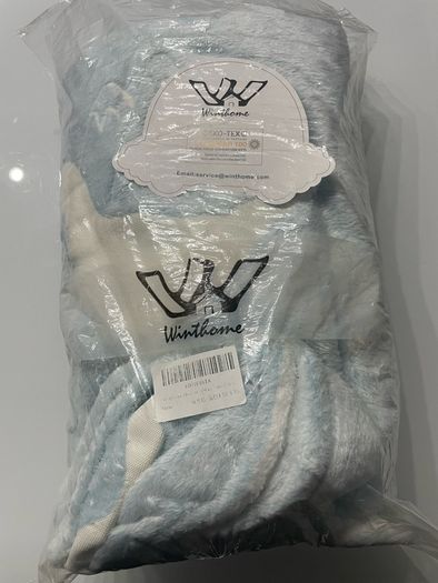 BNWT: XL Large Fleece Dinosaur Blanket