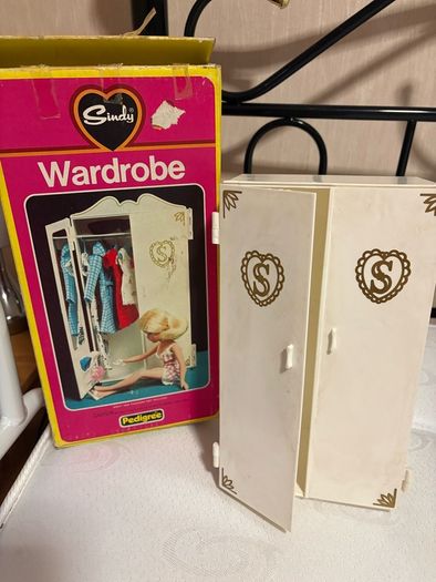Sindy Dolls Furniture