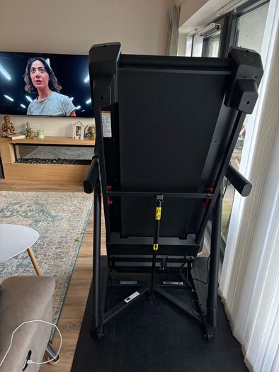 Pro form Carbon treadmill and floor mat