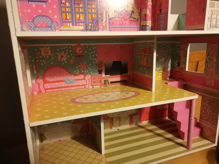 Doll House