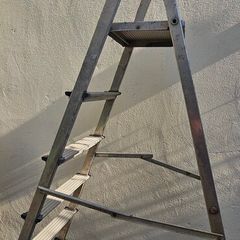 6-Step Aluminum Platform Ladder