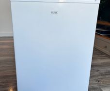 Undercounter Fridge Logik