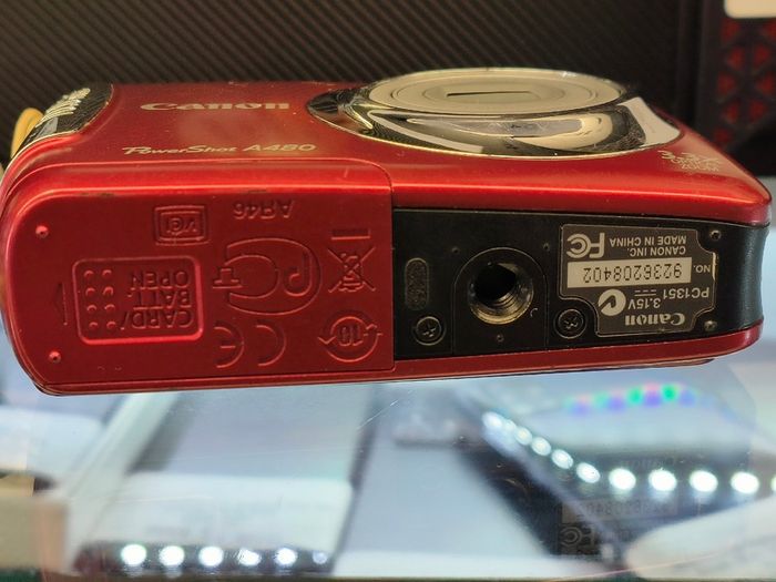 Canon Power Shot A480 10MP 3.3X Zoom Red Canon Digital Camera Canon Powershot/ Used