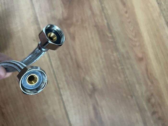 Kitchen sink pipes